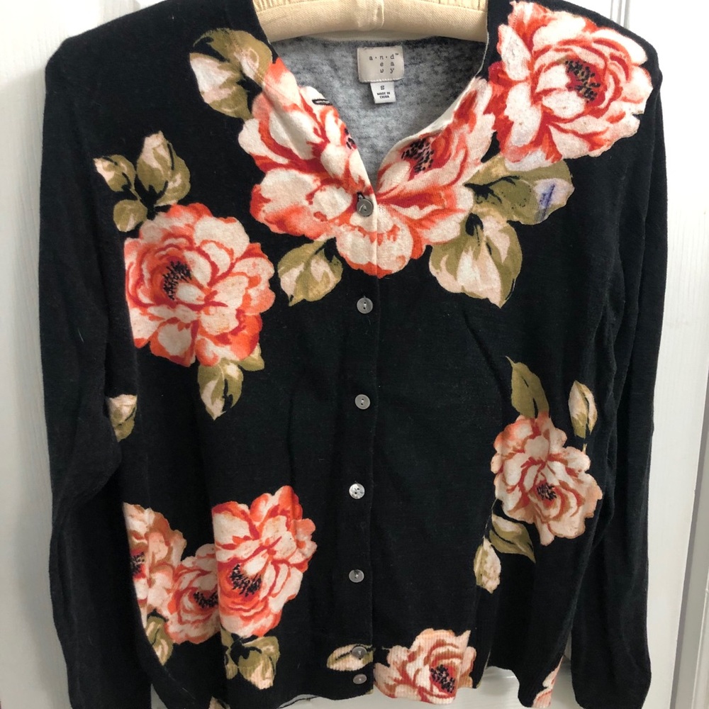 Flowered Casual Cardigan